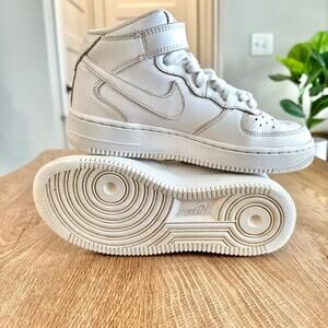 Nike | Air Force 1 Mid Triple White | DH2933-111 | Size 3.5Y Women’s 5